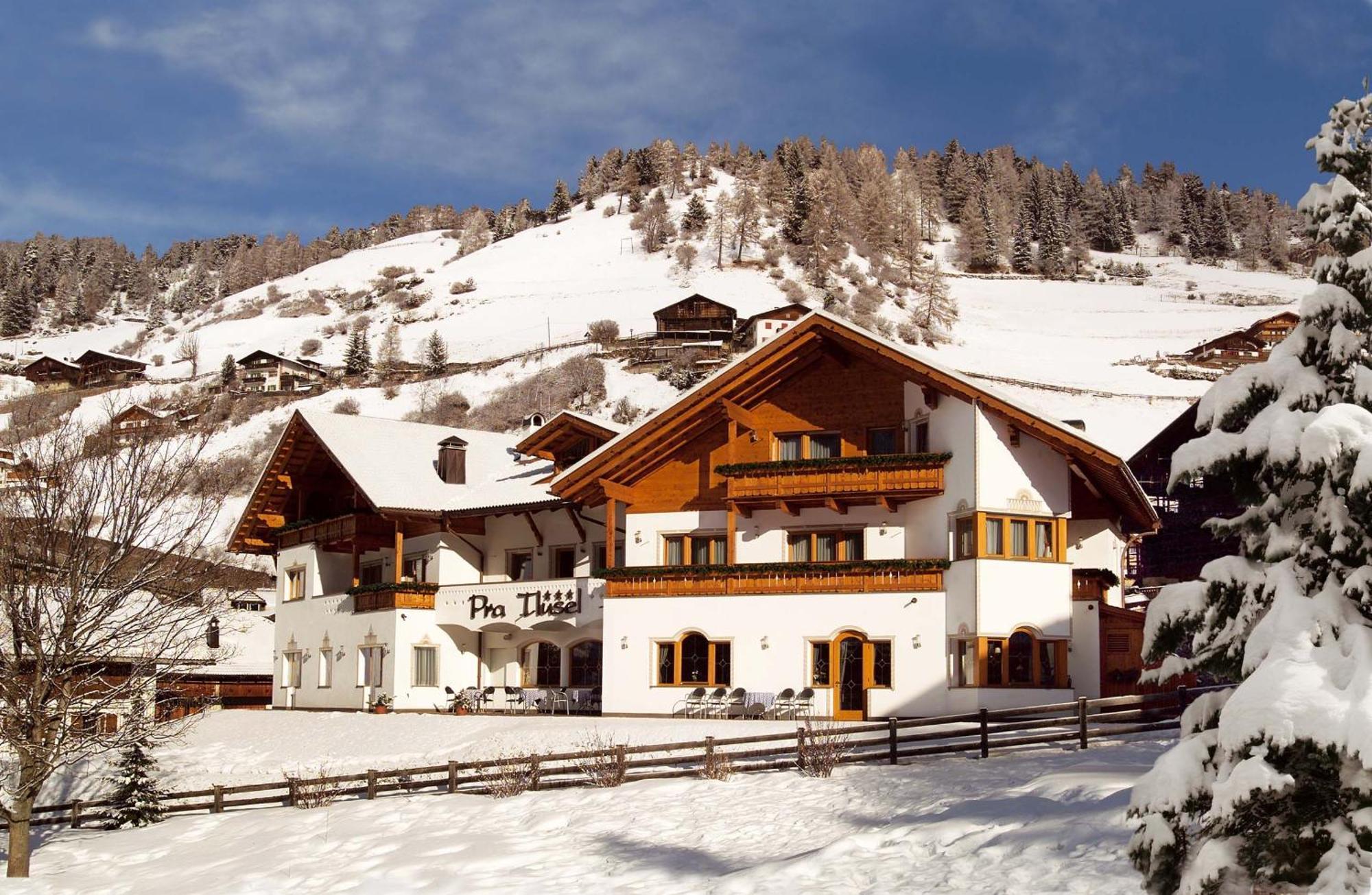 Hotel Pra Tlusel Selva di Val Gardena Luaran gambar