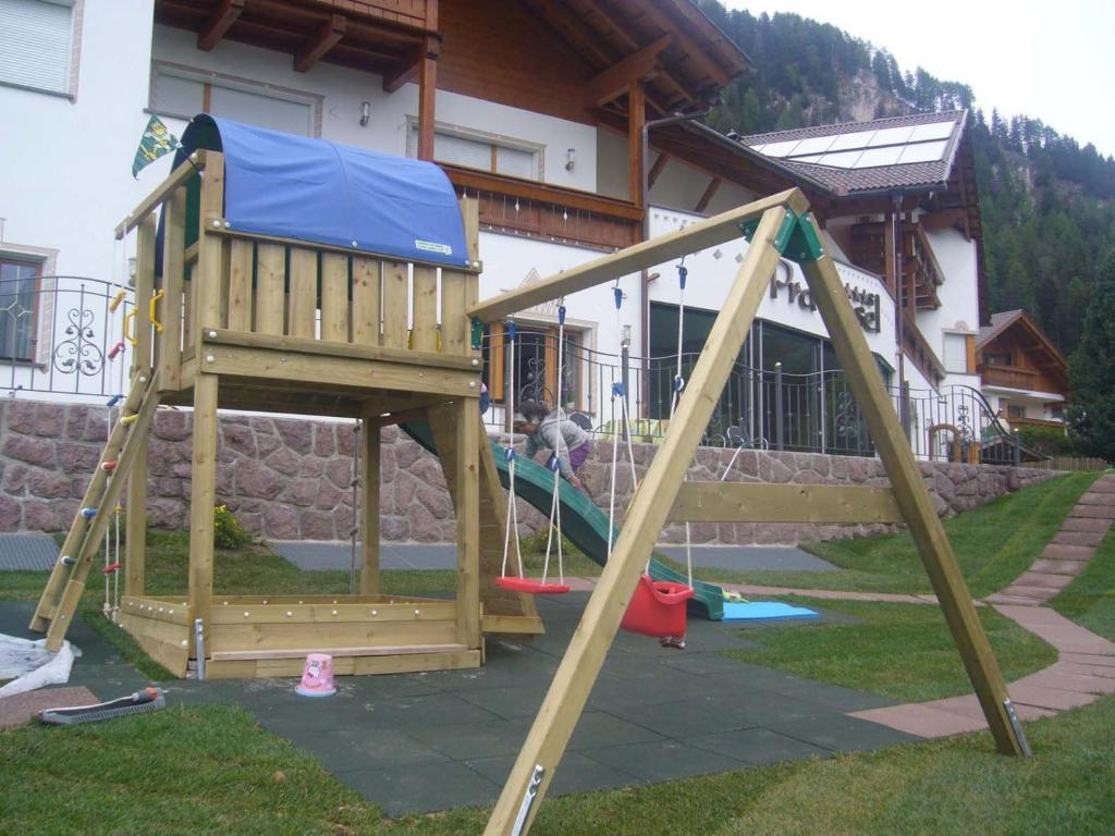 Hotel Pra Tlusel Selva di Val Gardena Luaran gambar